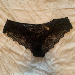 NWT cheeky lace panty